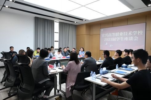 У δح18luckɷٿ2023ʵϰ̸