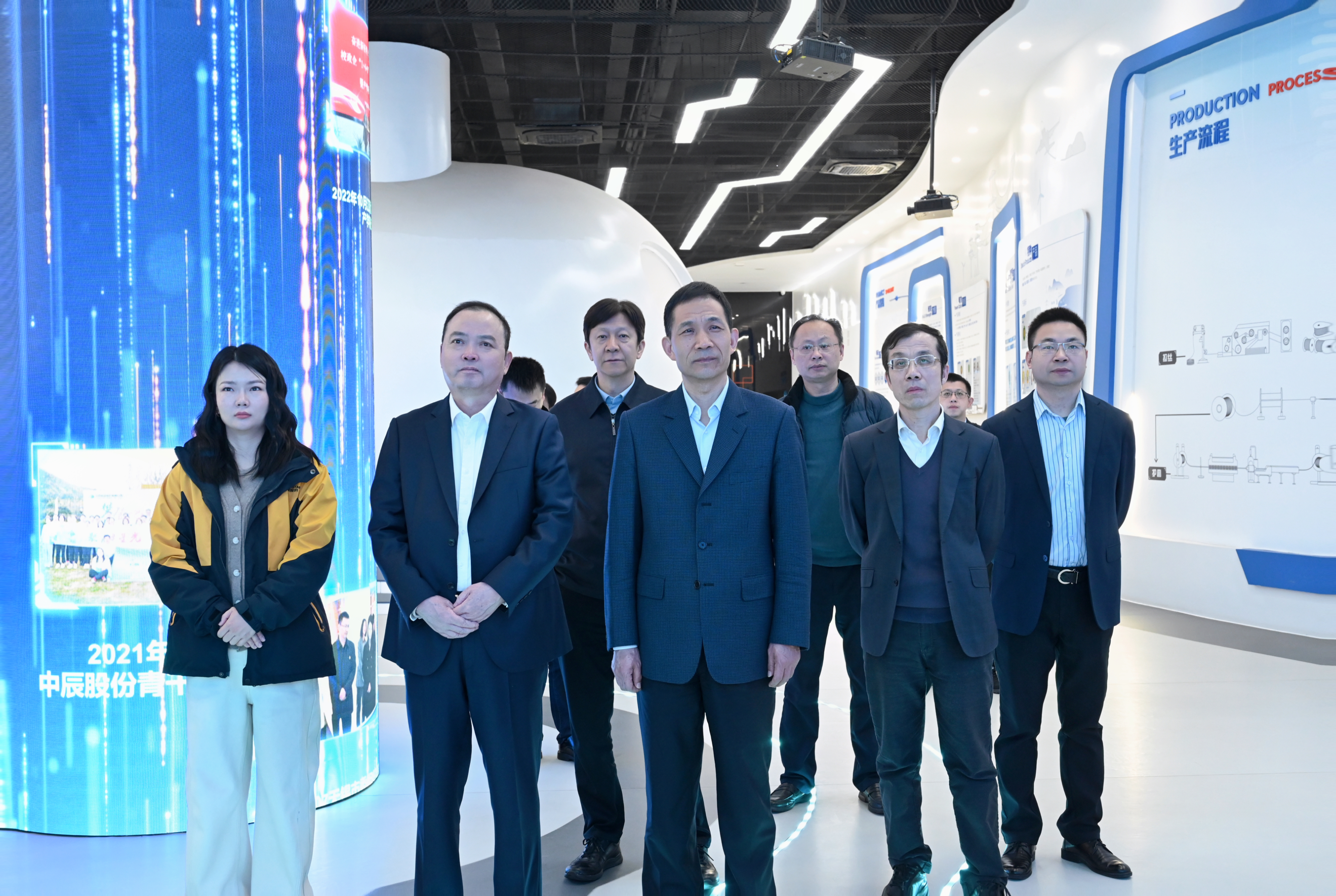 йͨ18luckɷݣ̽ǻ۹ƪ