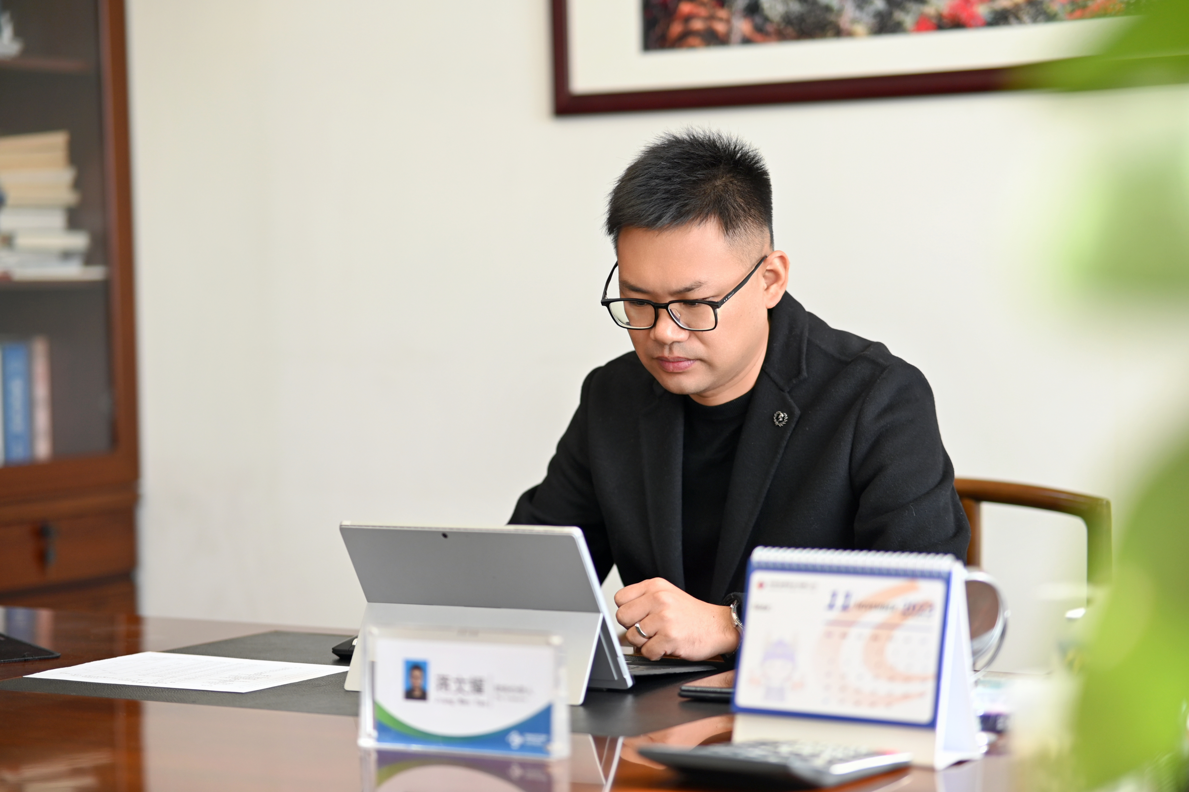 רح18luckɷݲ˽ҫרҵֵ